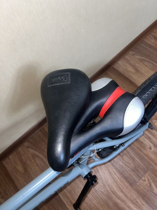 Продам трюковой велосипед BMX