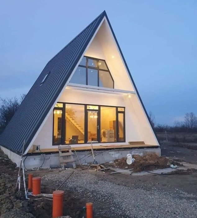 Vând cabane tip A frame