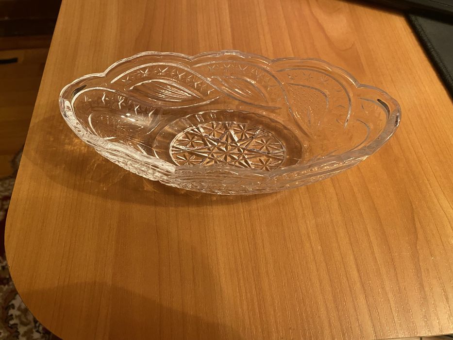 продам Хрустальную Вазу