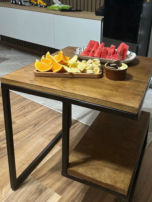 Ръчно изработена холна маса – индустриален стил (дърво + метал)