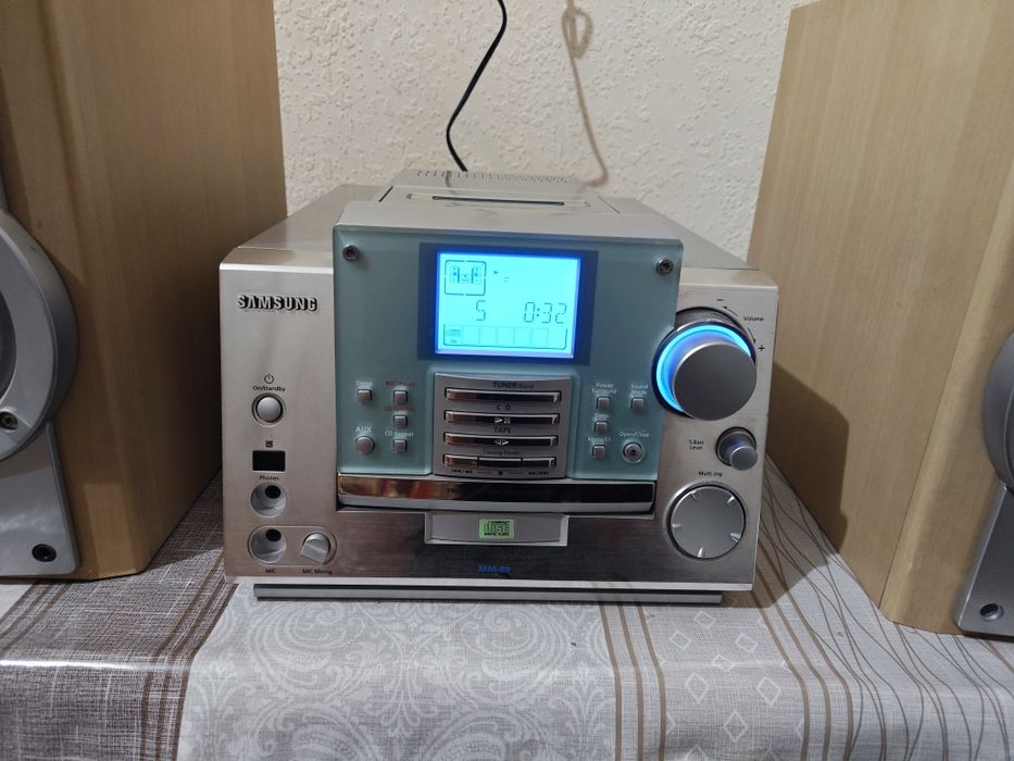 Muzikalniy sentr, Samsung MM-9B sotiladi, 800 ming