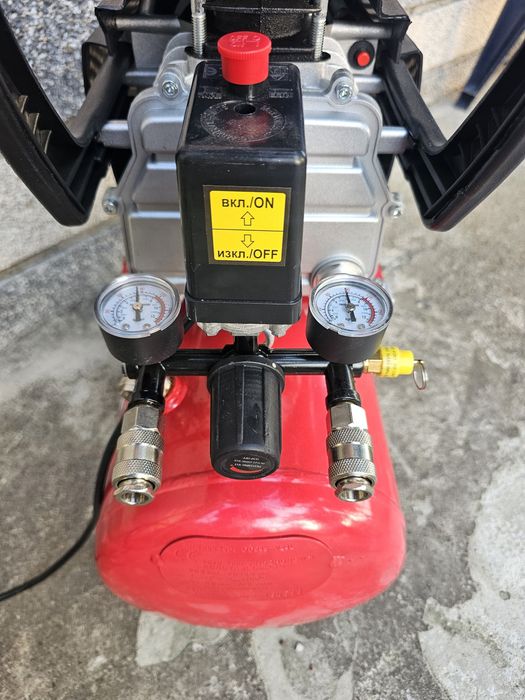 Продавам компресор за въздух Raider RD-AC040 – като нов!