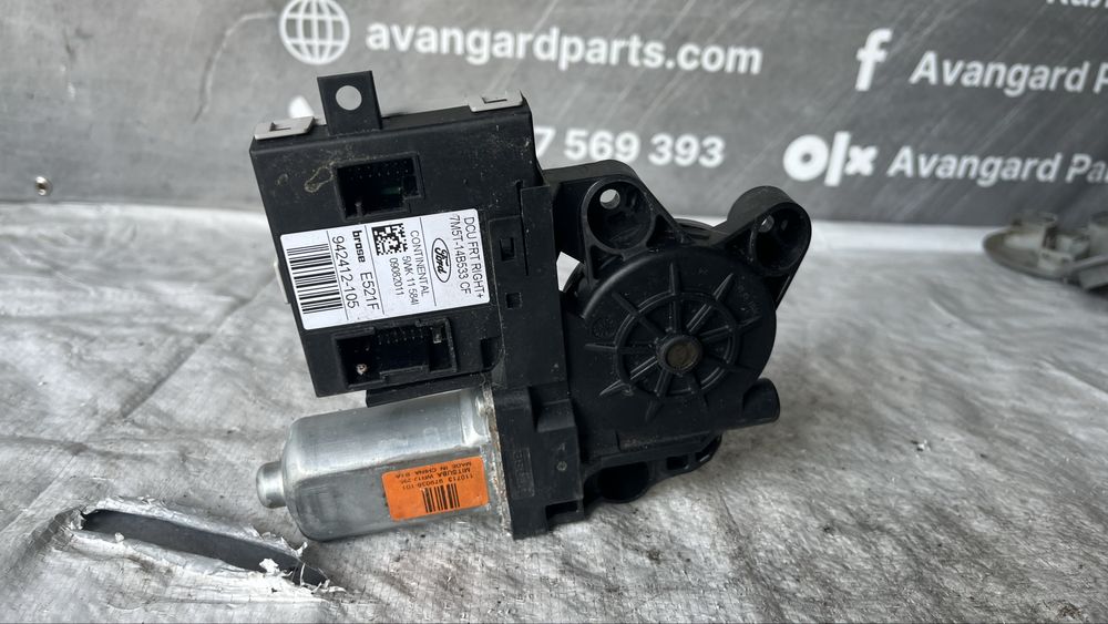 Ford Focus 2004- моторче предно дясно стъкло