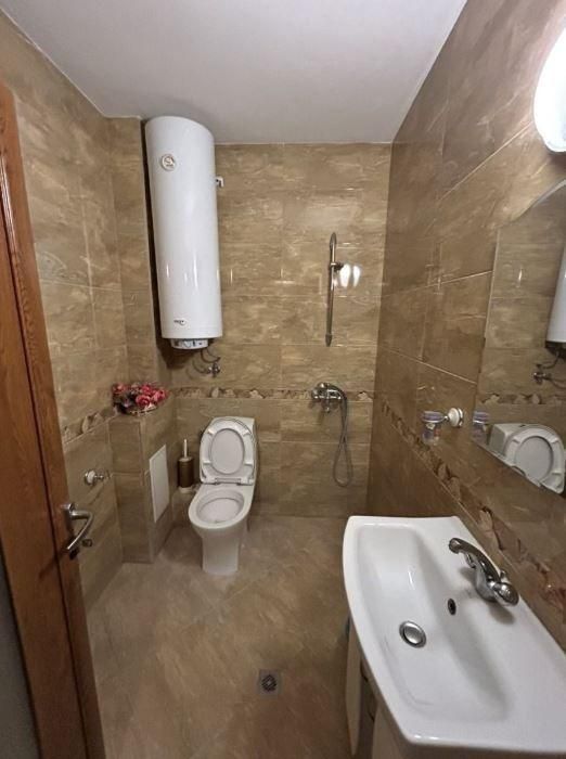 Дава се под наем Двустаен апартамент в Варна, Колхозен пазар - 49 кв.м за 408.51 € - Снимка #5