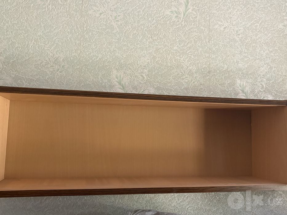 Полки для книг Чешские со стёклами 6 штук в хорошем состоянии
