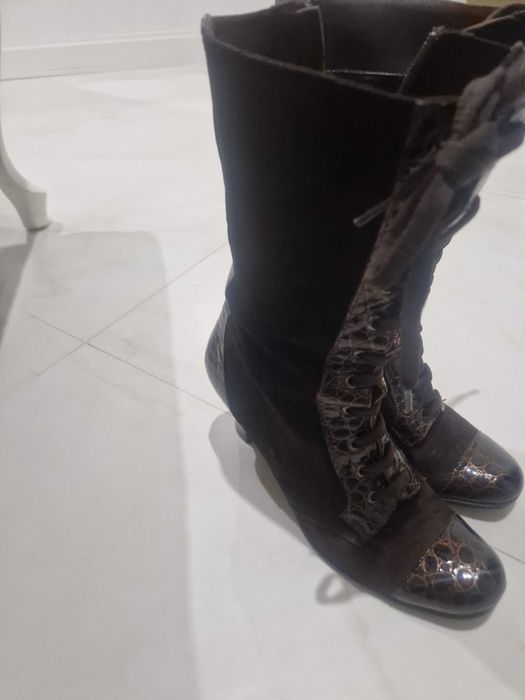 Ботуши на марката Gianni