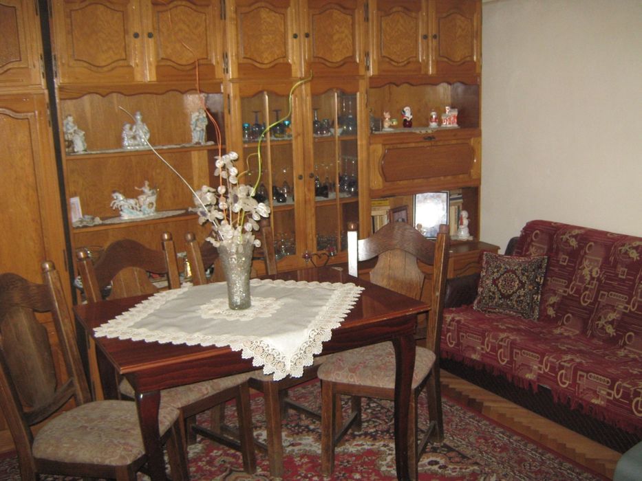 Casa  întreținută,spațioasă răcoroasă în perioade cu temperaturi calde