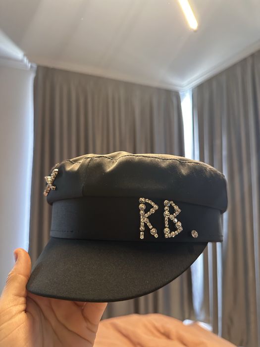Дамска Шапка RБ .