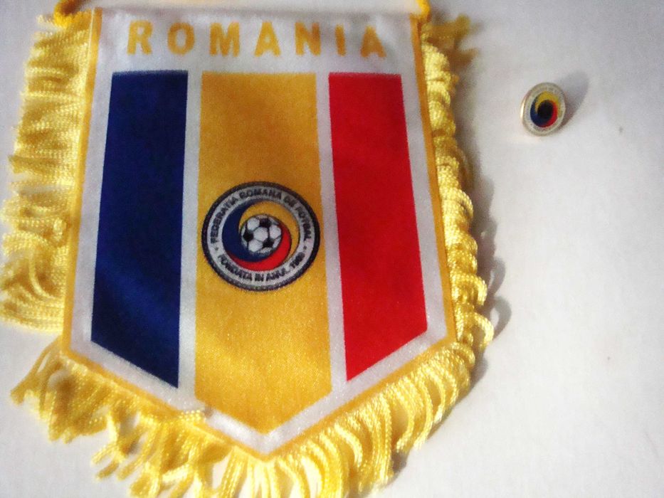 Лот фен артикули от футболни федерации