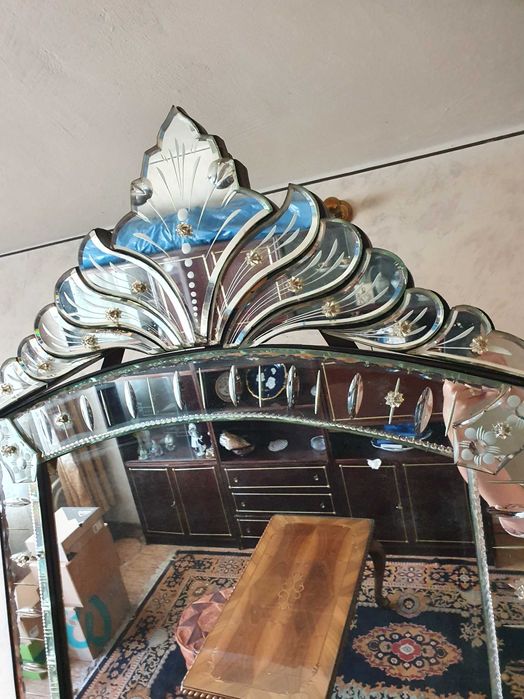 Oglinda stil venetian