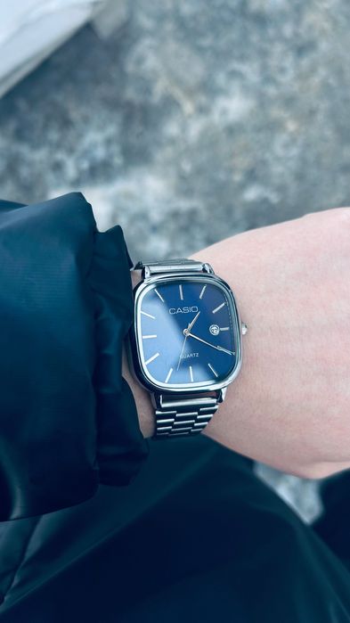 Кварцевые часы casio