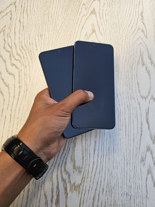 Samsung Galaxy S22 + Plus 5G. Black/Green. OzU 8/256 GB. Imeka o'tkan