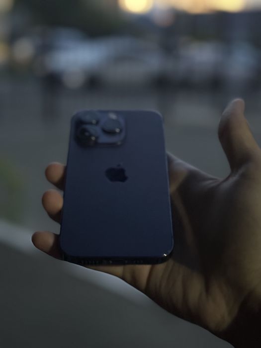 Продам iphone 14 pro в цвете Deep Purple