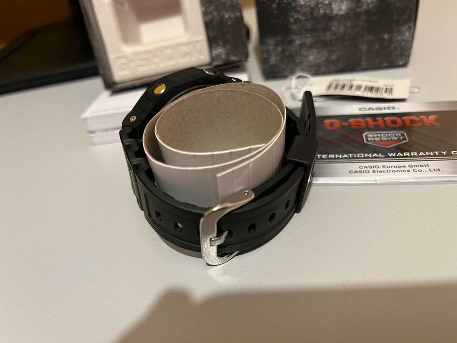ПРОМО НОВ Casio G-Shock GA-2100-1A3ER унисекс/черен часовник/аларма/20 BAR/хронометър