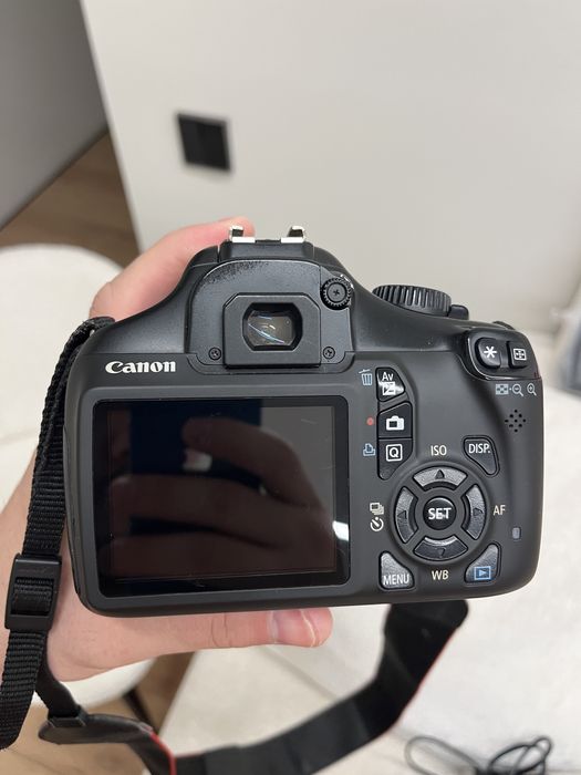 Canon 1100d продам