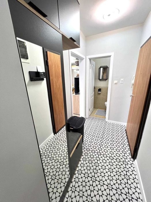 Тристаен апартамент в Смирненски