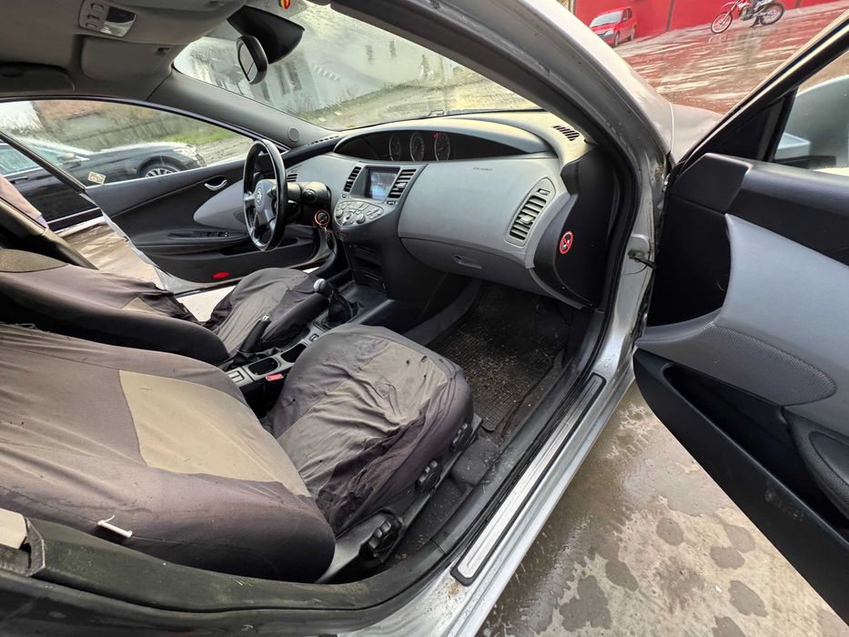 Dezmembram Nissan Primera 2003 motor 1.8b break