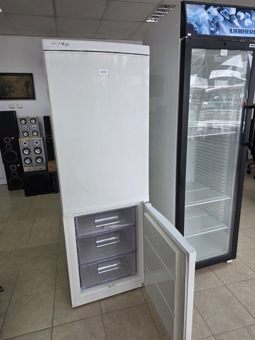 Хладилник Zanussi spazio