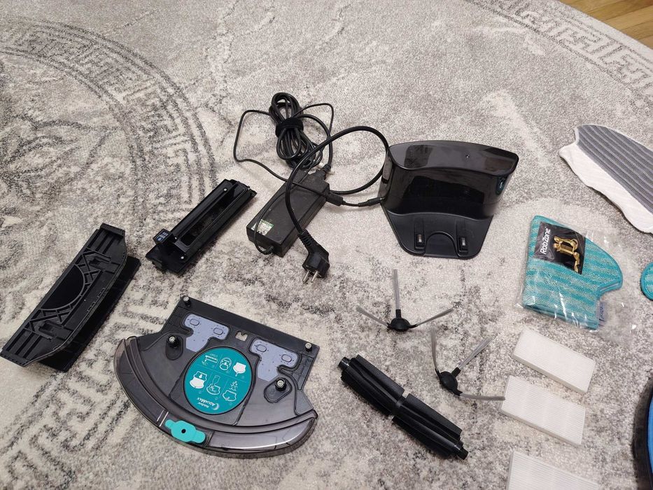RobZone DUORO XCONTROL 2.0 – Aspirator robot + spălare + multe accesorii
