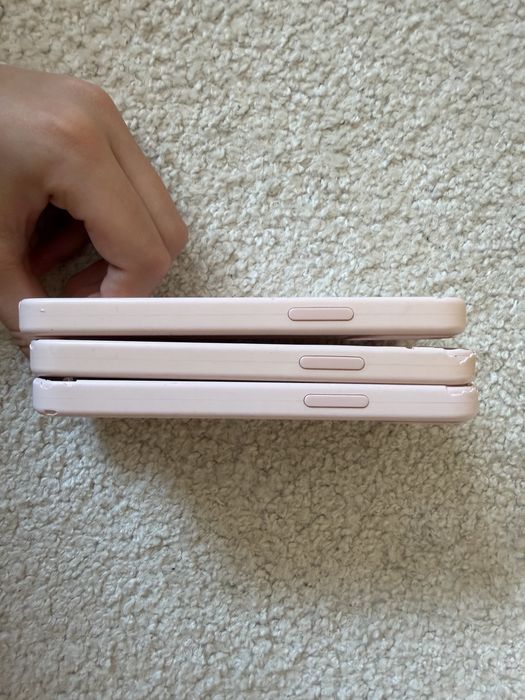 3 Оригинални кейсове Apple Silicone Case с MagSafe за iPhone 13 mini - Chalk Pink