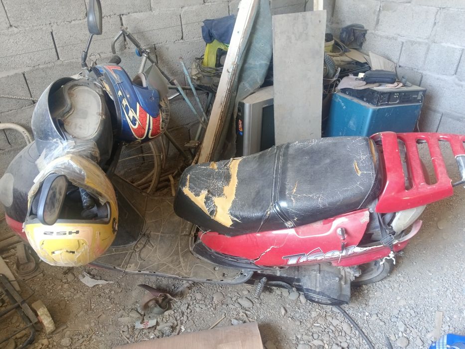 Скутер 150куб Tissong