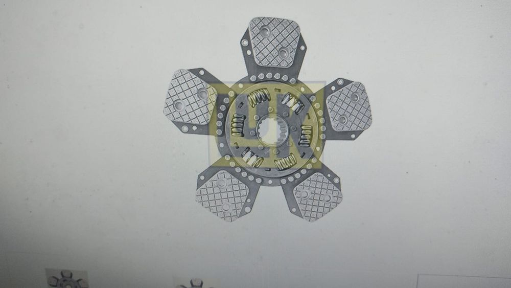 Disc ambreiaj tractor fiat dt diferite modele cu placute atit cit disc