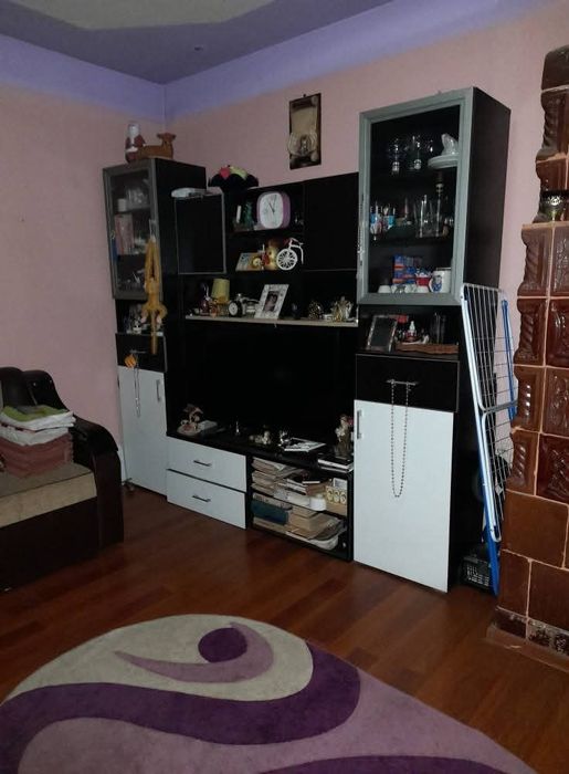 Vând apartament mare are 62 mp