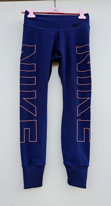 Nike оригинален дамски клин М размер