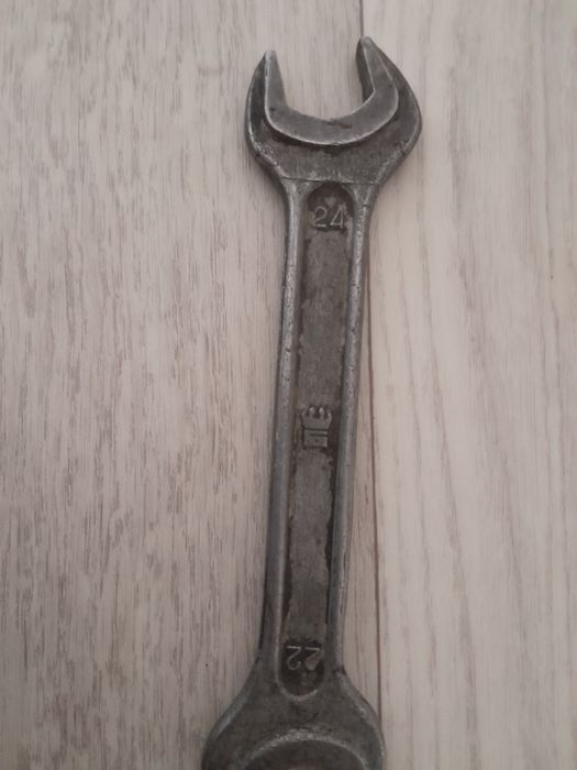 Продам ключ рожковый