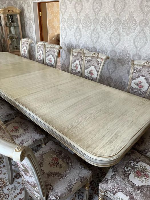 Стол гостинный на 18 чел.