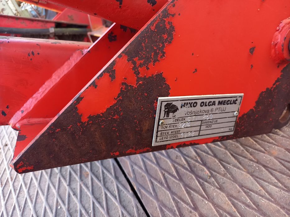 Incarcator frontal tractor utb universal fiat