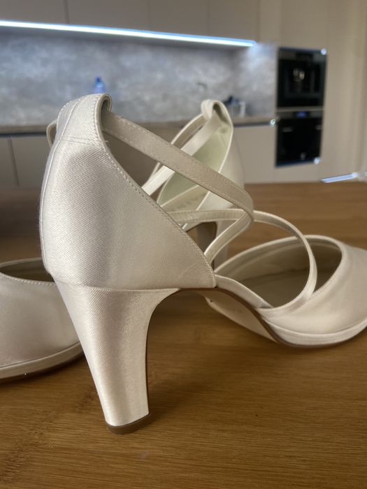 Чисто нови бели токове RAINBOW