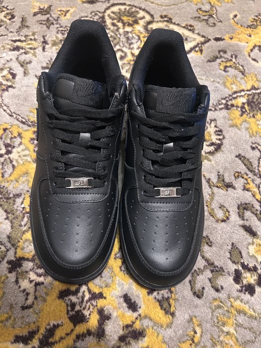 AF1 Triple Black