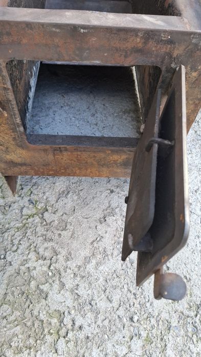 Котоел почти новый