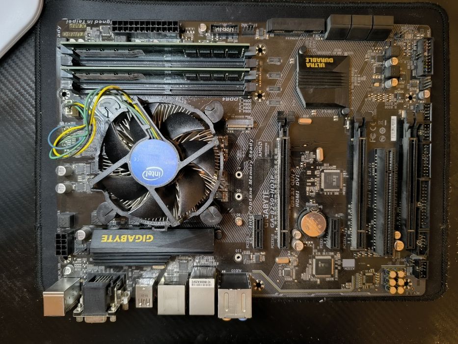 Дъно gigabyte- b250-hd3p