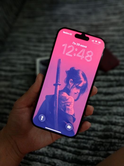 Продам iPhone 15 Pro