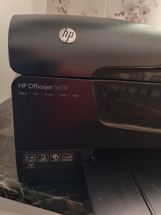 Vând două imprimante in stare de funcționare.