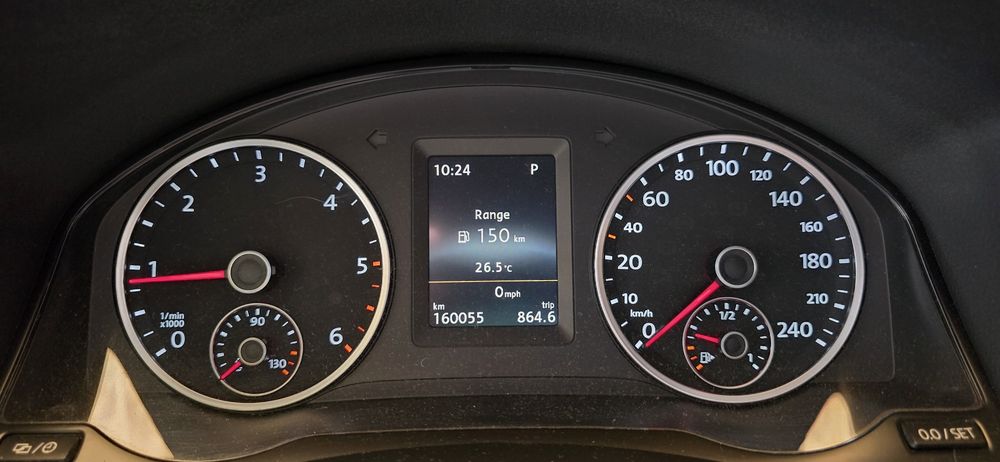 Volkswagen Tiguan Lounge 2.0 TDI 140 CP DSG 4Motion – 160.000 km – Panoramic – Park Assist – 2 seturi roți + cort Overlander