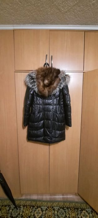 Продам кожанный пуховик