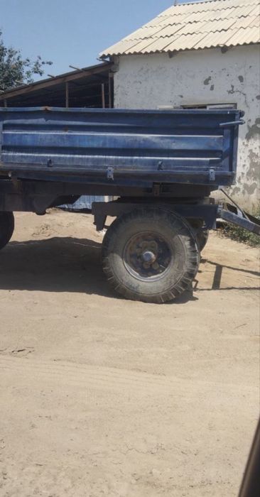 Трактор Т28 yuradi на ходу комбайнча ва тележкаси билан сотилади