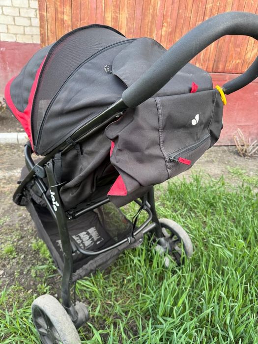 Коляска Joie в отличном состоянии