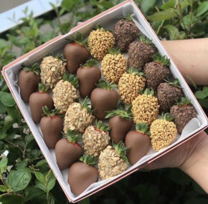 Клубника в шоколаде Астана