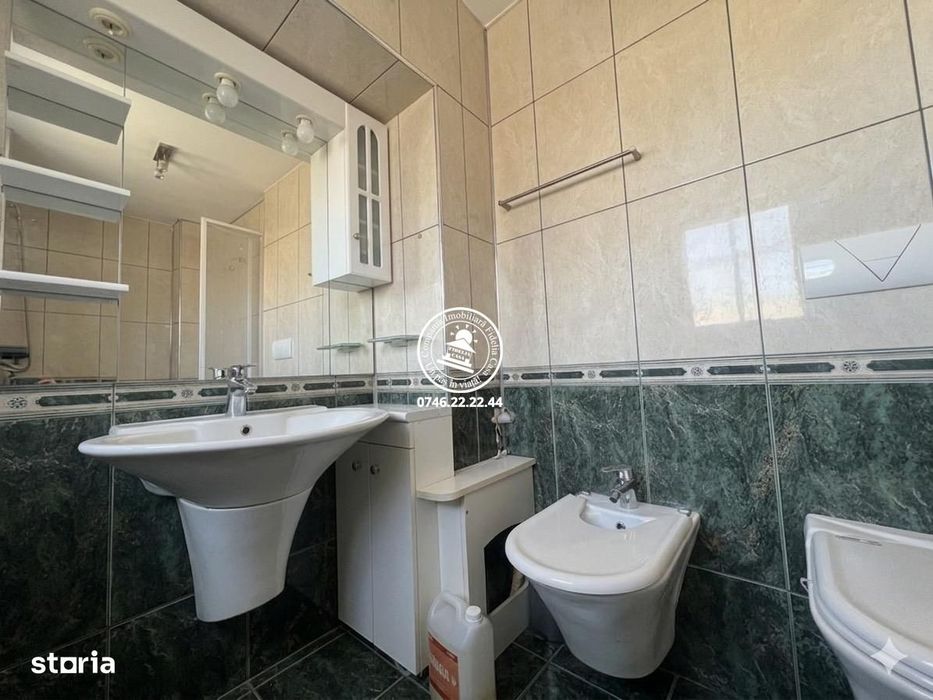 Apartament spectaculos, bloc tip vilă, Târgu Cucu