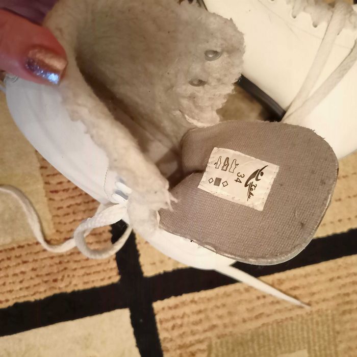 Коньки фигурные 34