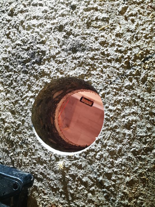 Gaura HOTA Carota Centrala Ventilatie Clima Cos Semineu Taiere beton