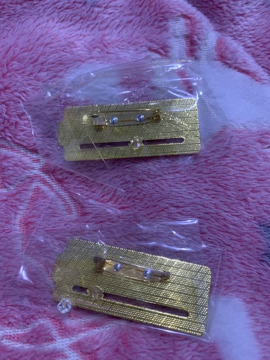 Brosa pt birou/scoala etc