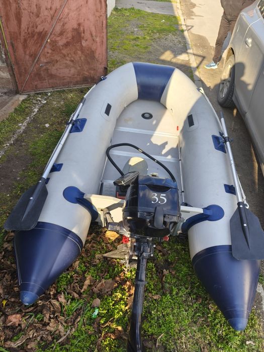 Лодка TOHAMARAN и двигател TOHATSY 3,5