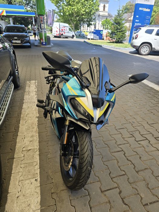CF MOTO 300sr 2021
