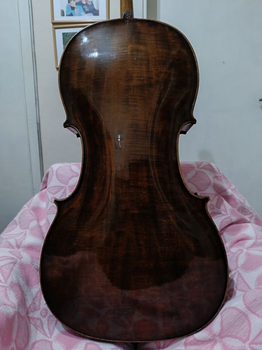 Виолончело ,Щайнер