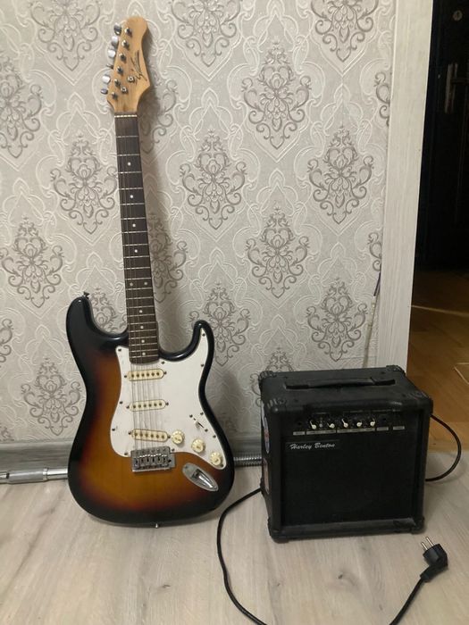 Продам электрогитару StarSun